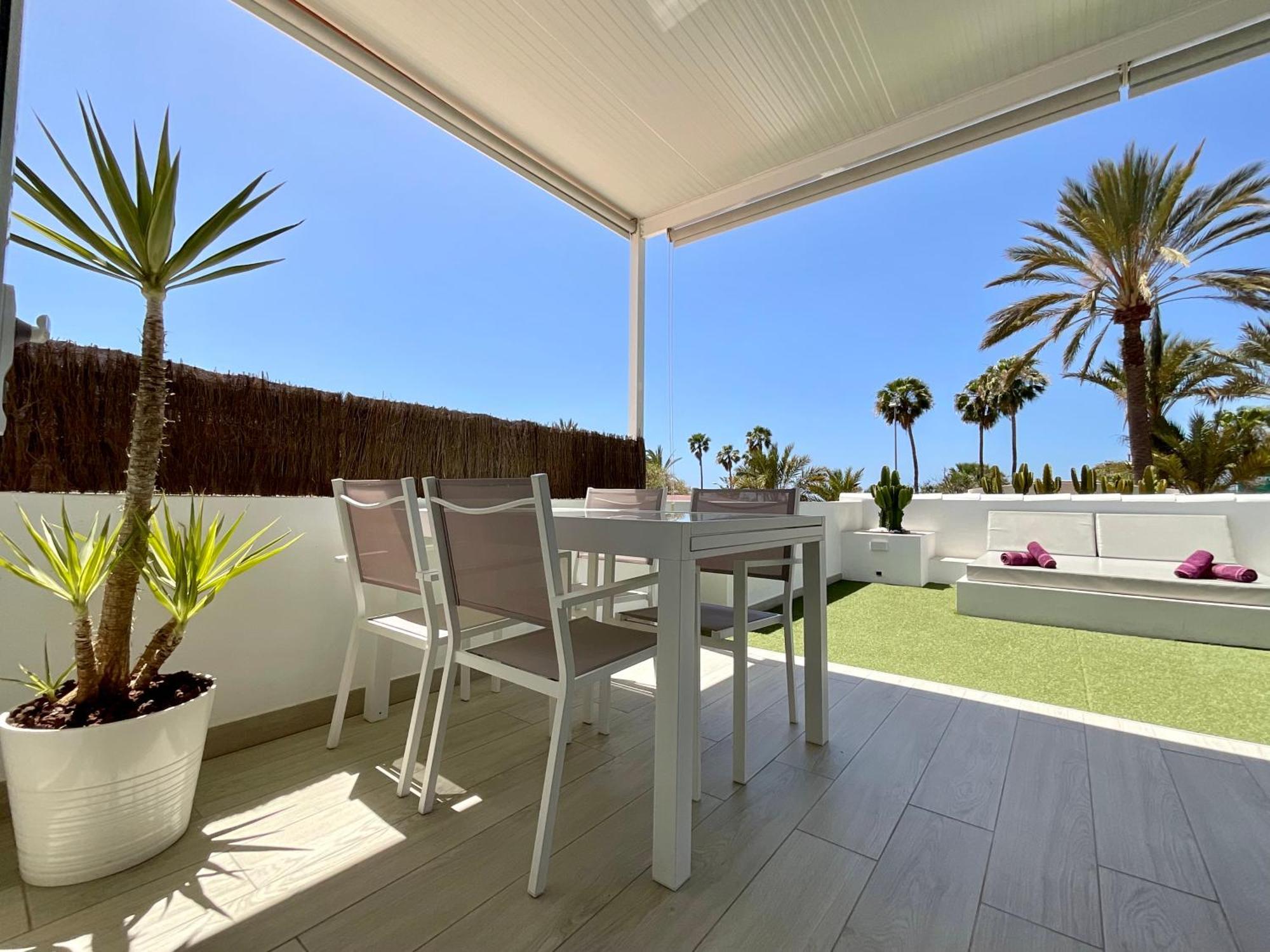 Las Americas Luxury Low-Cost Apartment With Terrace & Views Playa de las Americas  Exterior photo
